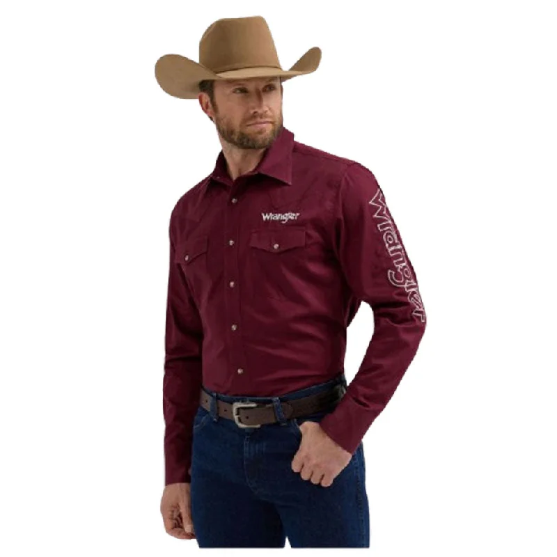 Men's Monochrome Shirts for a Minimalist Vibe112355405 Wrangler Men's Logo Long Sleeve Snap Shirt - Burgundy