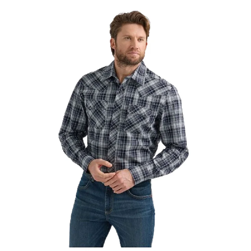 Versatile Men's Short-Sleeve Shirts112351482 Wrangler Men's Retro Long Sleeve Western Snap Shirt - Black Smoke