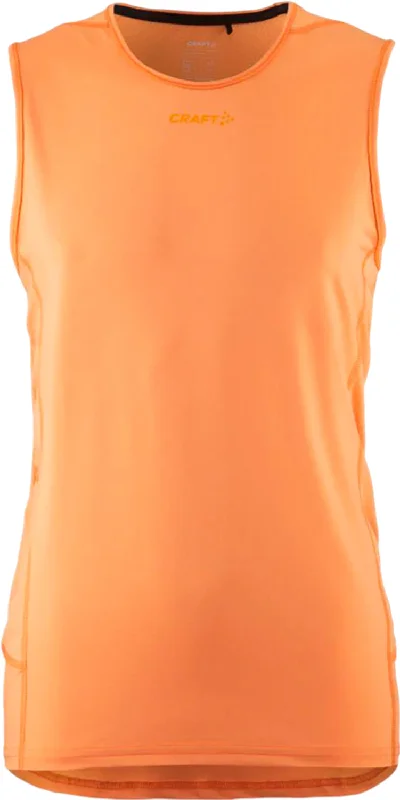 Men's Shirts with Wrinkle-Resistant FabricADV Essence Sleeveless T-Shirt - Men's|-|T-shirt sans manches ADV Essence - Homme