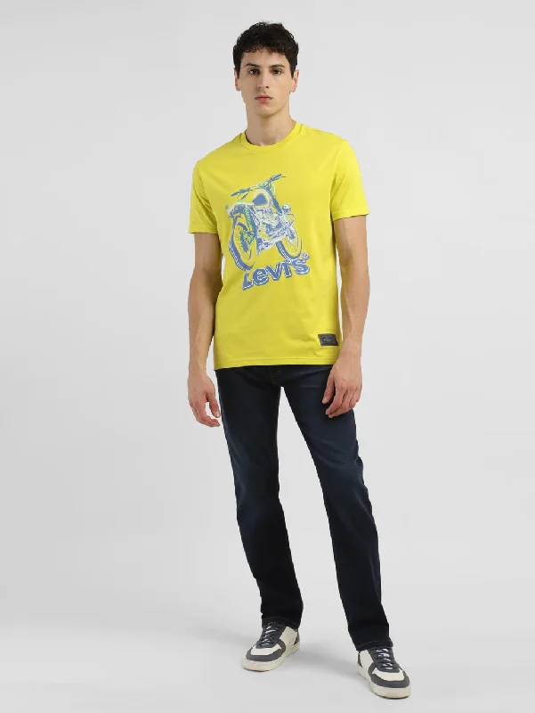 Men's Shirts with Ruffled HemlinesMen's Graphic Print Slim Fit T-shirt