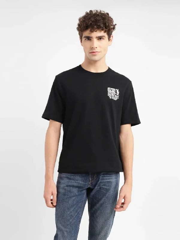 Men's Shirts with Asymmetrical HemlinesMen's Printed Crew Neck T-shirt