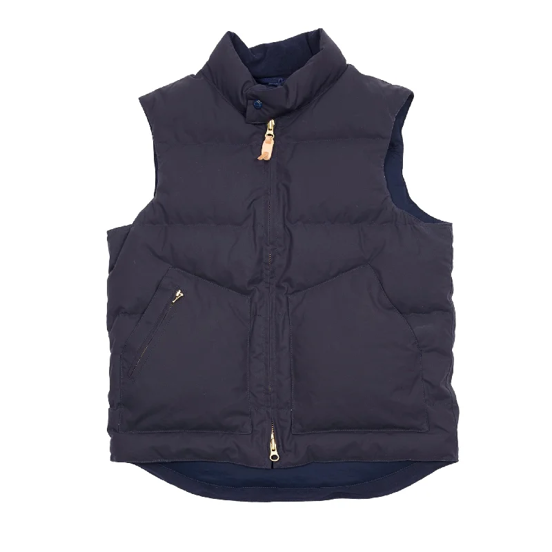 Men's Coats for Outdoor ActivitiesManifattura Ceccarelli Goose Down Vest in Navy