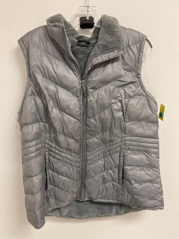 Men's Coats with Patchwork DesignsVest Puffer & Quilted By 32 Degrees In Grey, Size: Xl