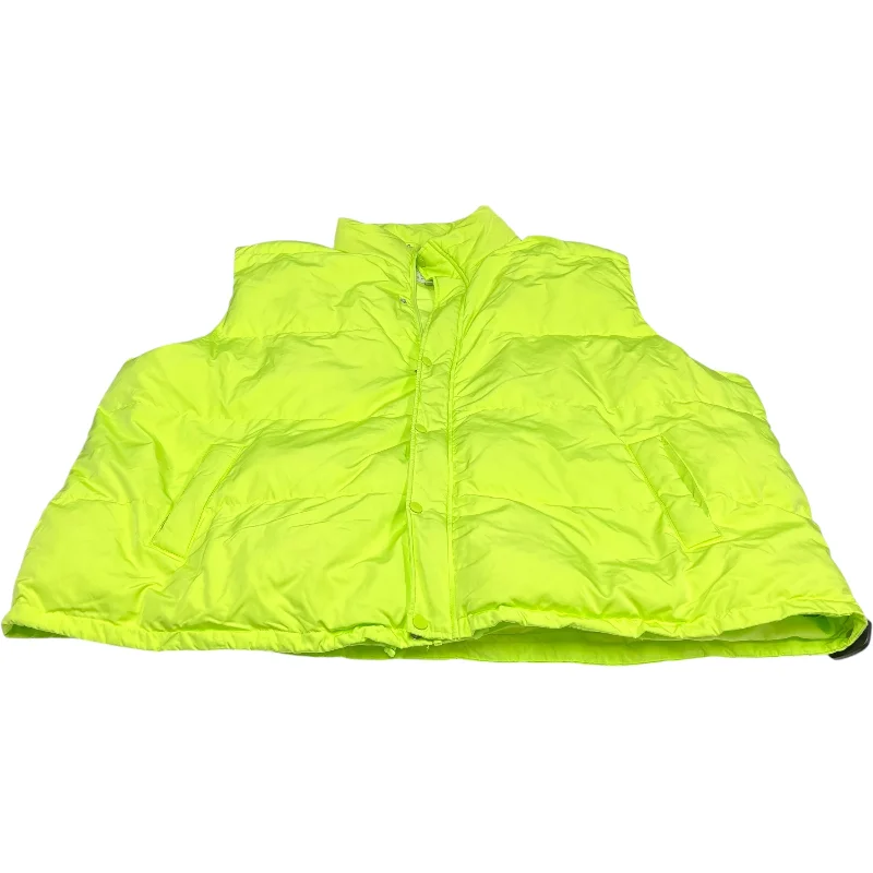 Men's Coats with Relaxed FitsVest Puffer & Quilted By A New Day In Green, Size: 4x